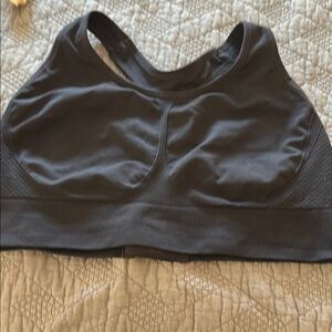 Soma XL Black Sports Bra…Pads are missing 
Excellent condition